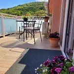 Comfortable Near Opatija شقة ماتولي