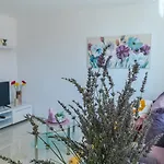 Comfortable Near Opatija شقة ماتولي