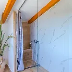 شقة Comfortable Near Opatija ماتولي