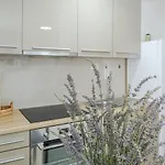 شقة Comfortable Near Opatija