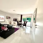 شقة Comfortable Near Opatija ماتولي