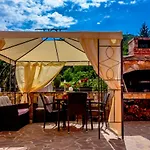 شقة Comfortable Near Opatija ماتولي