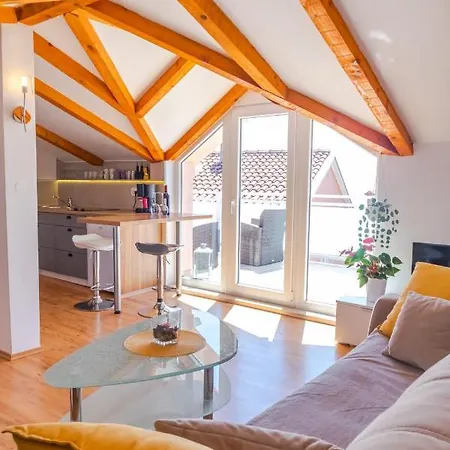 Comfortable Near Opatija Matulji