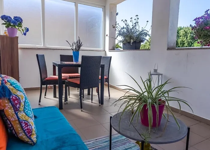Comfortable Near Opatija * Матульи