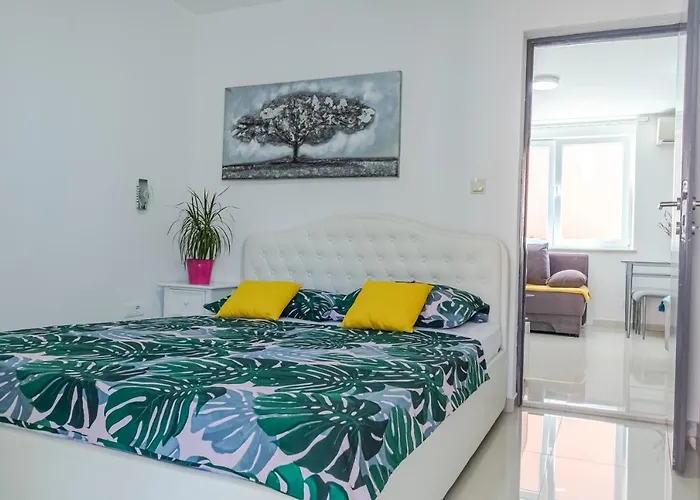 Comfortable Near Opatija * Матульи