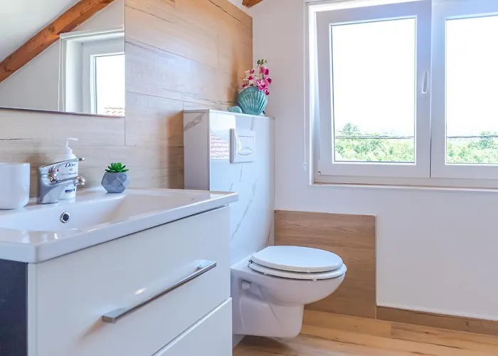 Comfortable Near Opatija * Матульи