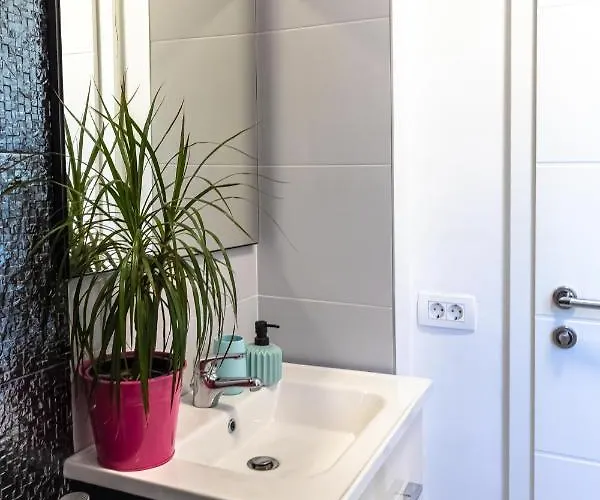Comfortable Near Opatija Апартаменты Матульи