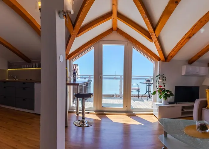 Comfortable Near Opatija Апартаменты *