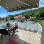 Comfortable Apartment Near Opatija
