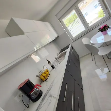 Appartement Comfortable Near Opatija Matulji
