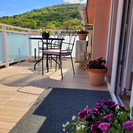 Comfortable Near Opatija Appartement Matulji