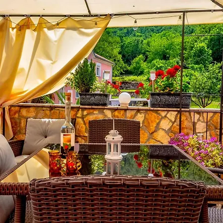 Comfortable Near Opatija Apartmán *