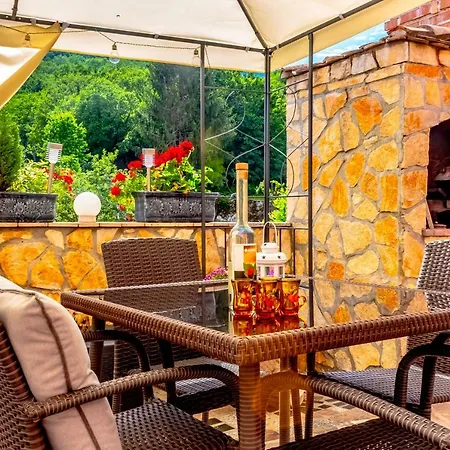 Comfortable Apartment Near Opatija