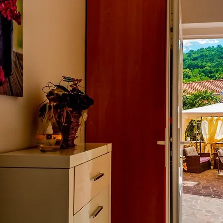 Comfortable Near Opatija Apartmán