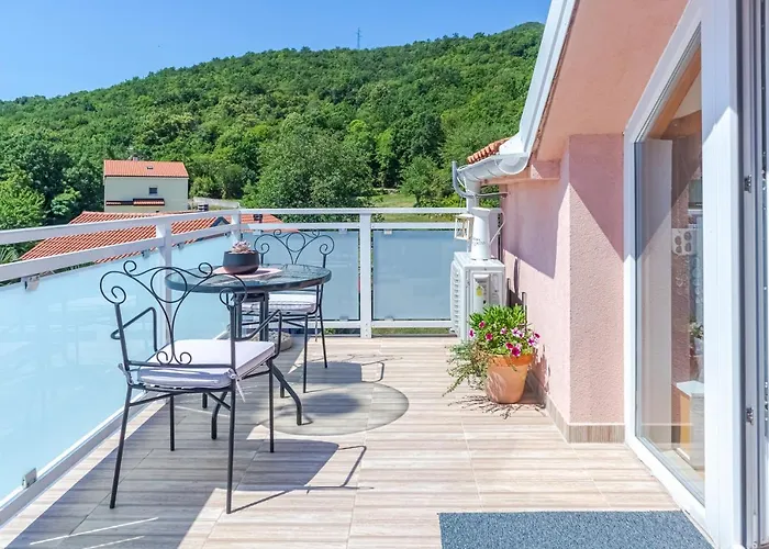 Comfortable Apartment Near Opatija Apartment