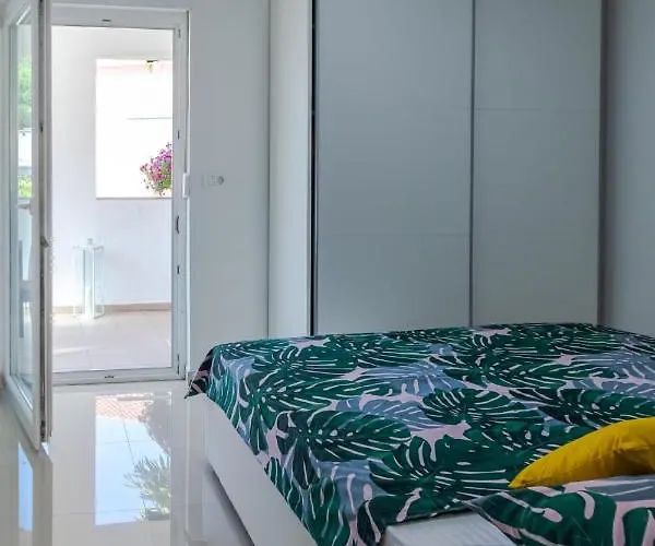 Comfortable Near Opatija Apartment Matulji